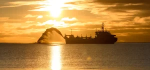 The Complete Guide to Hopper Dredging Efficiency, Costs, and Environmental Impact