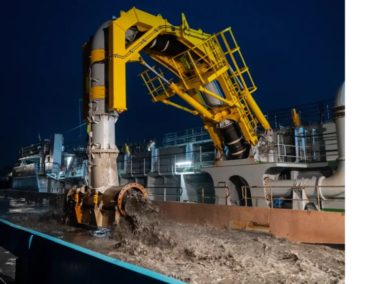 Modern Methods Used in Industrial Lagoon Sediment Removal